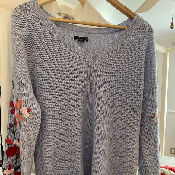 Sweater - Picture 2 of 2